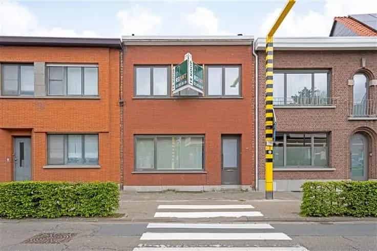 Te renoveren woning met veel potentieel