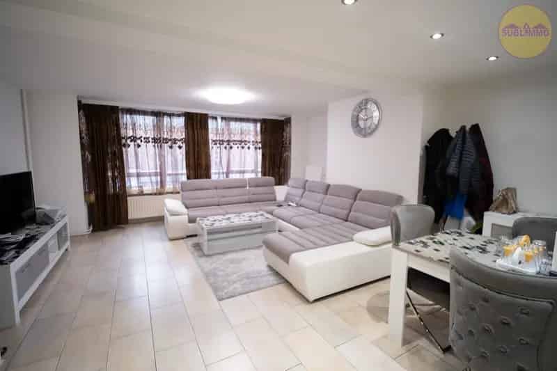 Handelspand (63 m²) met woonst in centrum Meerhout