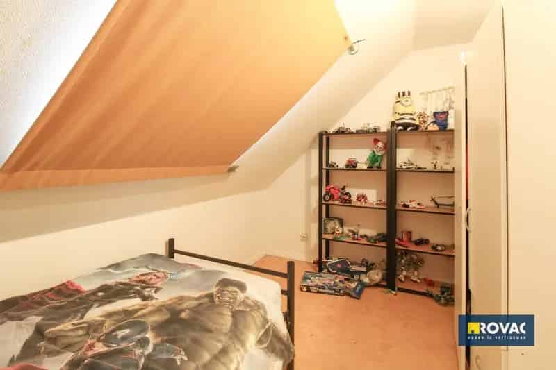 Rijwoning met terras en mogelijkheid tot garage