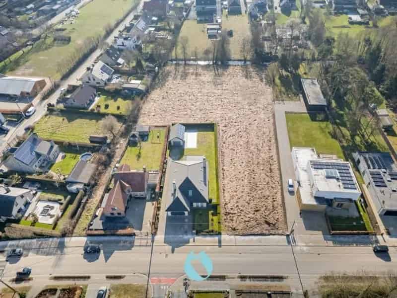 Bouwgrond in tweede lijn van 4.292 m² te Belzele