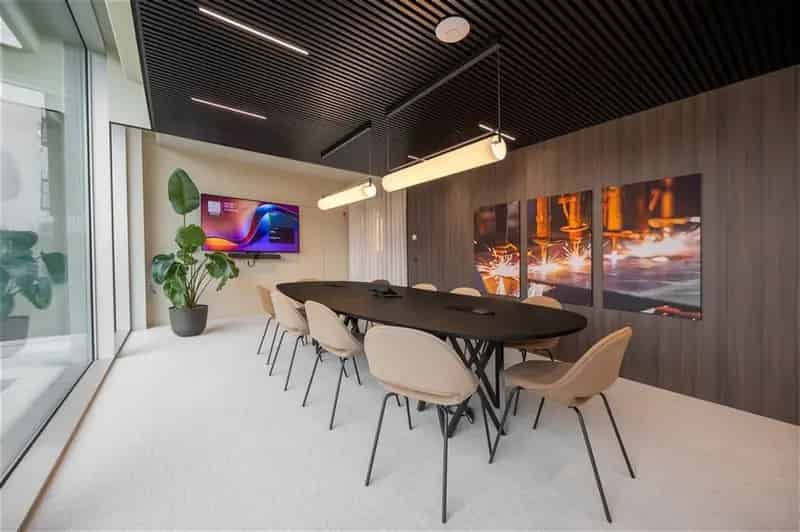 Kantoorverdieping te huur in modern kantoorgebouw