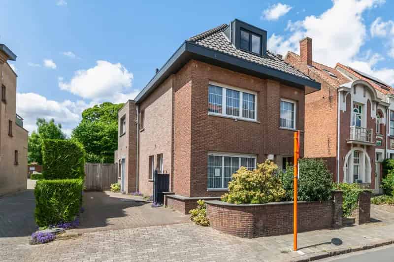 Huis te koop