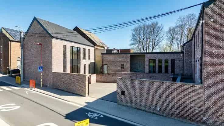Villa Te Koop met Fotovoltaische Panelen en Lage CO2 Voetafdruk