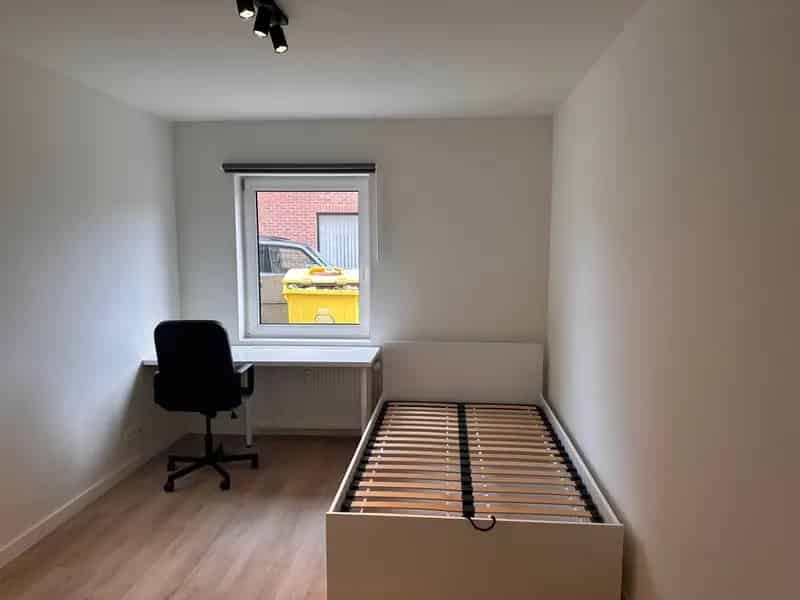 22 studentenkamers te Geel.