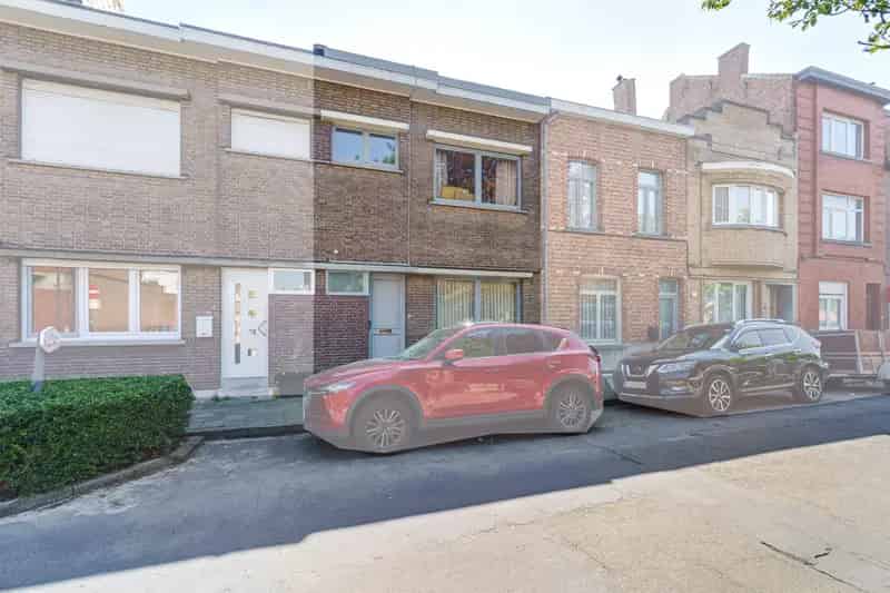 Huis te koop Mechelen: Instapklare woning met tuin en ruime kelder