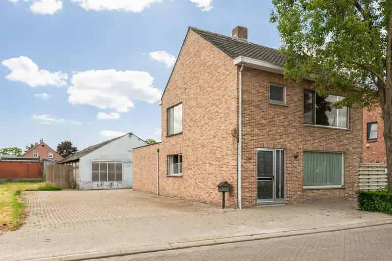 Rustig gelegen verzorgde gezinswoning met 3 slaapkamers
