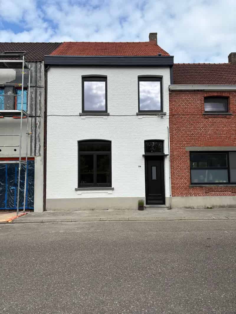 Huis te huur Schoten: Instapklare woning met 3 slaapkamers en tuin