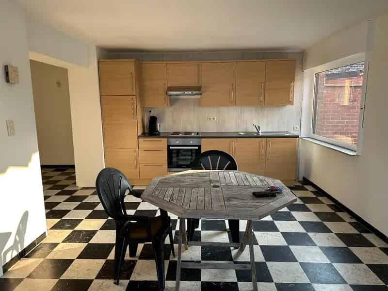 Woning met 3 slaapkamers en garage te Boezinge