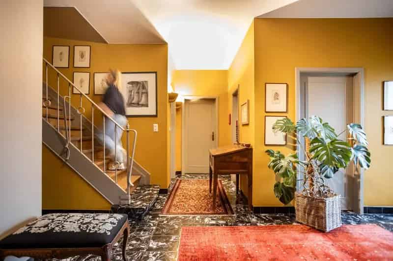Riante Villa met 5 slpk en praktijkruimte op 1100m²