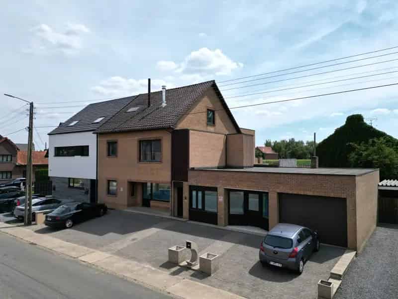 TE KOOP: HANDELSHUIS TE DILSEN-STOKKEM