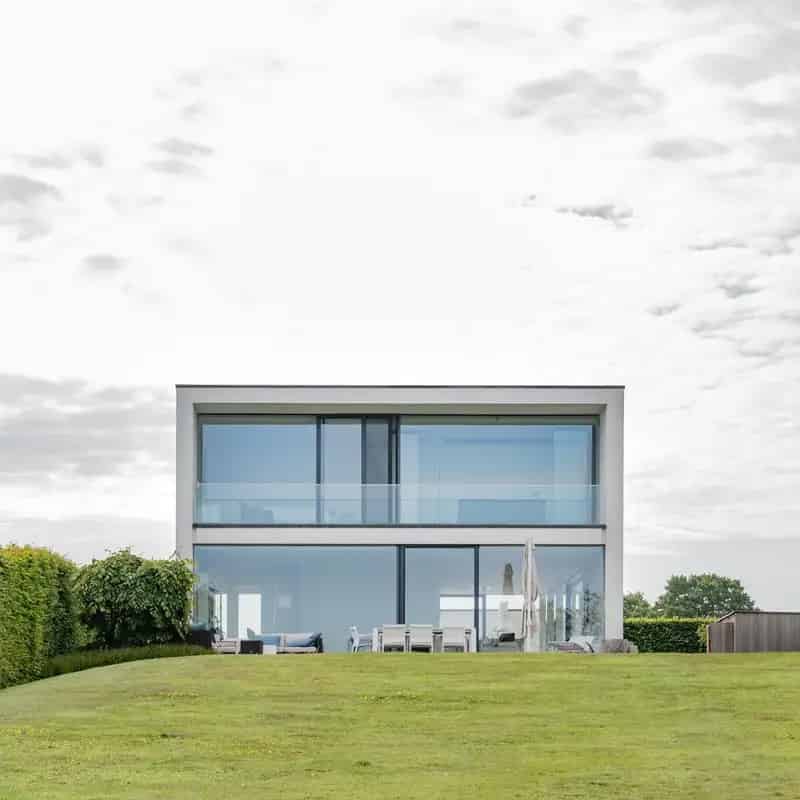 Moderne villa in een groene oase van rust