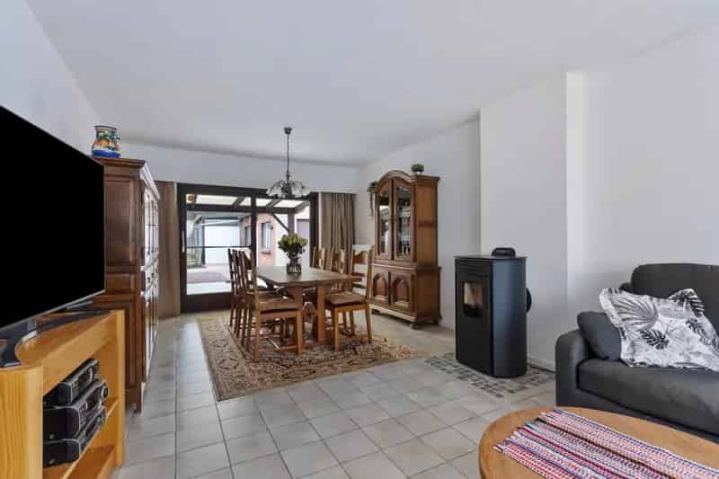 Rustig gelegen woning op een mooi perceel van 865 m² nabij Mol centrum !
