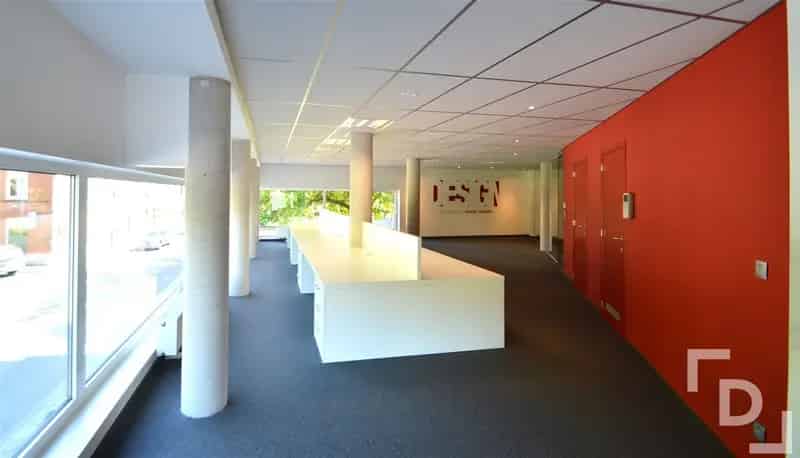 Ingericht kantoor met ontvangstruimte