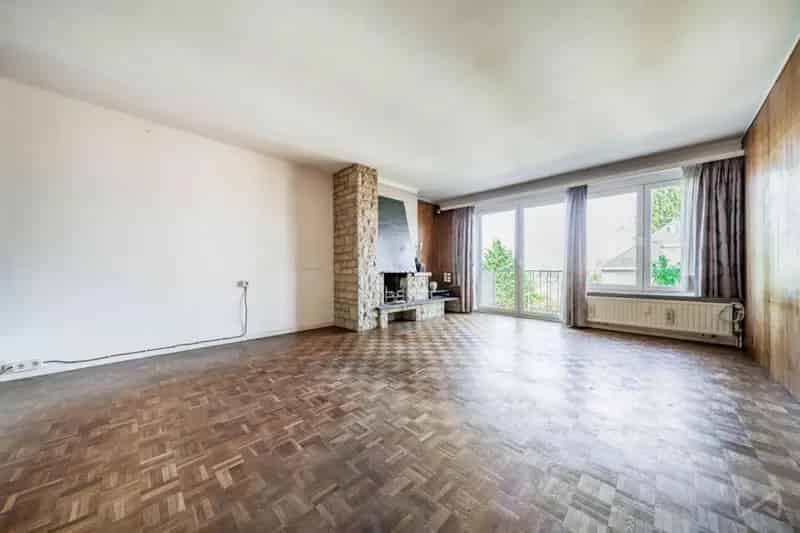 Appartement met twee slaapkamers in Ganshoren