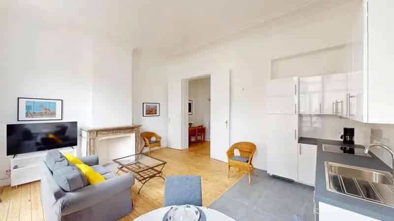 Appartement Etterbeek 80m2 Gemeubileerd Parc Cinquantenaire