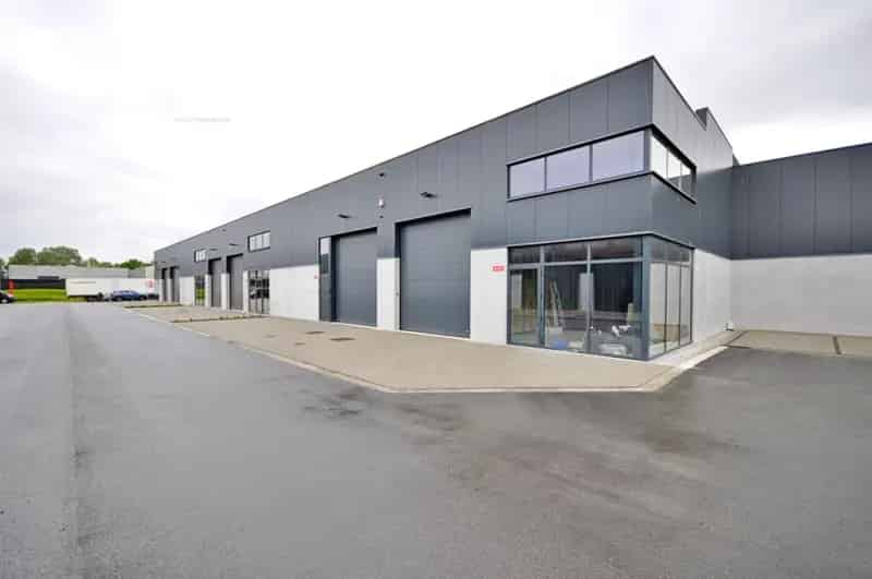 Nieuwbouw bedrijfsgebouw te koop in Kmo-Park Moenkouter Zwevegem