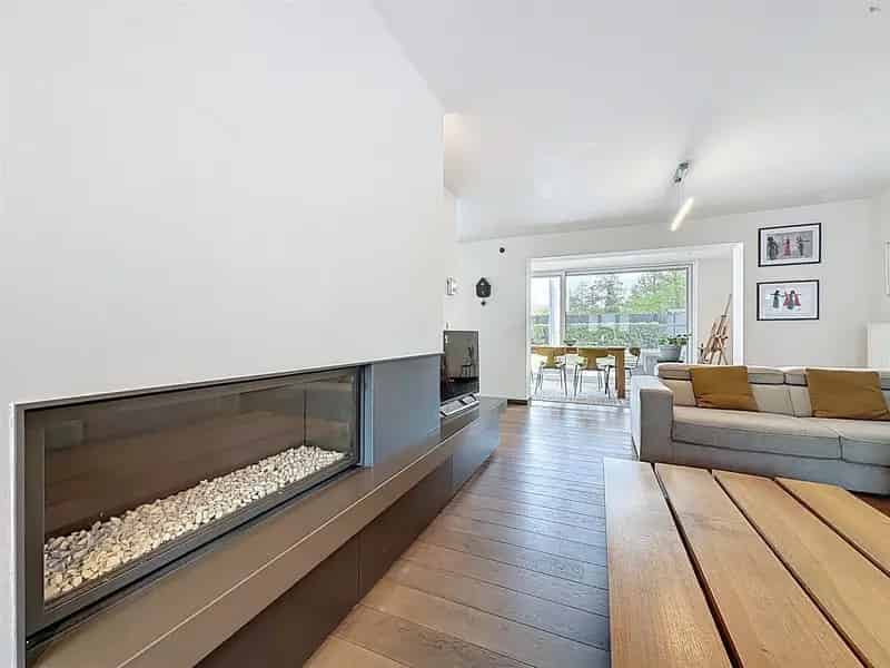 Prachtige woning met 4 slaapkamers, garage en gezellige tuin!