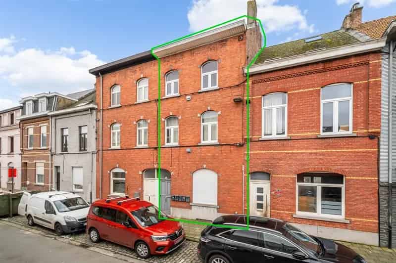 Opbrengsteigendom bestaande uit 5 studio's, volledig conform!