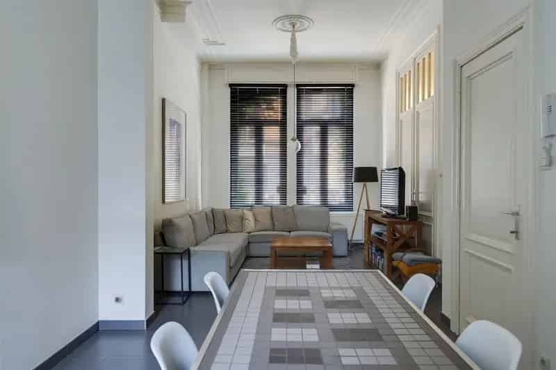 Karaktervolle herenwoning met zee aan ruimte