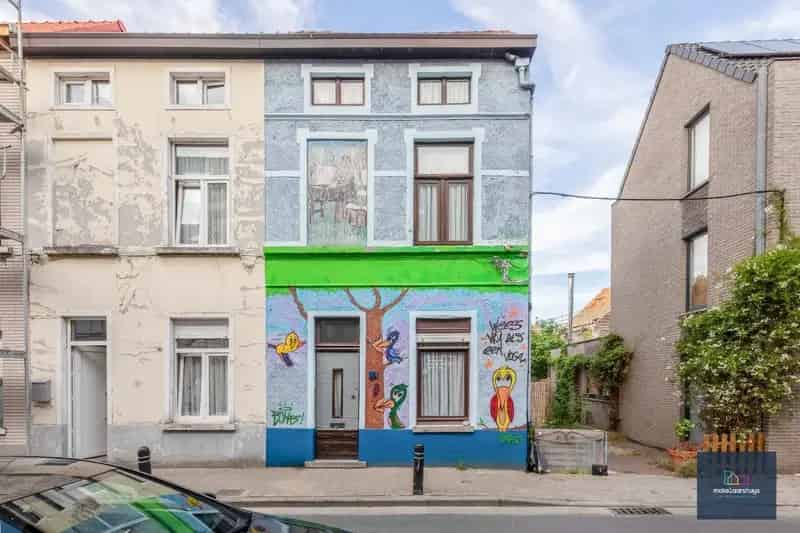 Volledig te renoveren stadswoning met potentieel in hartje Gent