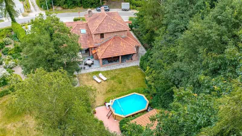 Charmante villa met 3 slaapkamers in Spaanse stijl te koop in Zoersel