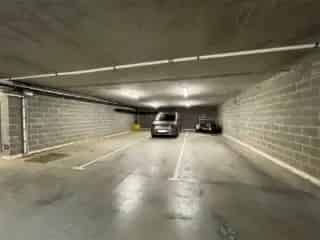 Parking te Koop Waver