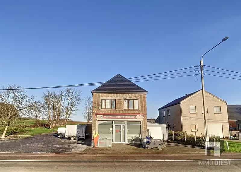 Beste frituur uit de regio met woning te koop op een topligging