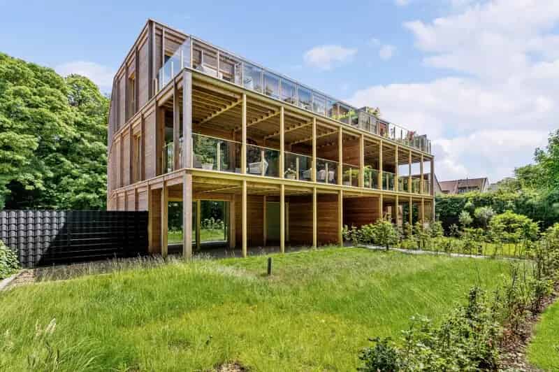 Duplex Appartement Antwerpen 145m2 3 slaapkamers Terras Autostaanplaats