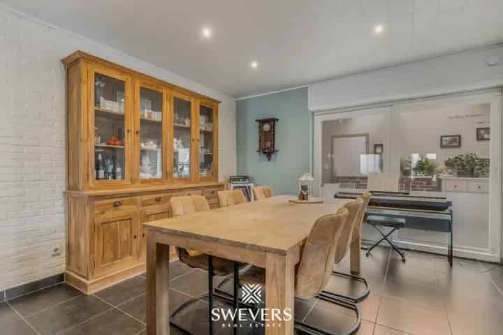 Gezellige woning met veranda, garage & zonnige tuin