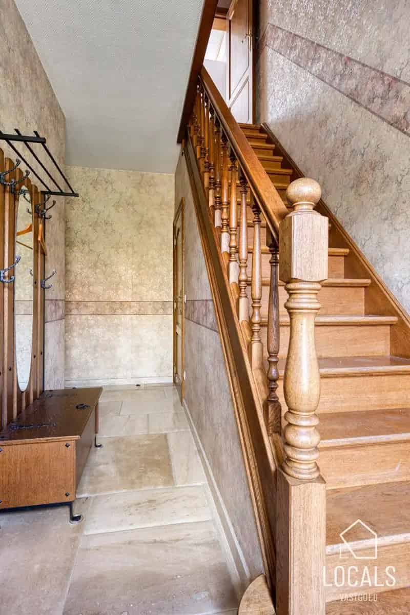 Solide viergevelwoning met potentieel