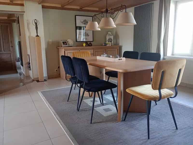 Huis te huur Oostduinkerke: Instapklare villa 255m² met tuin en garage
