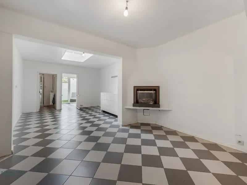 Handelspand met Duplex Appartement te Mechelen