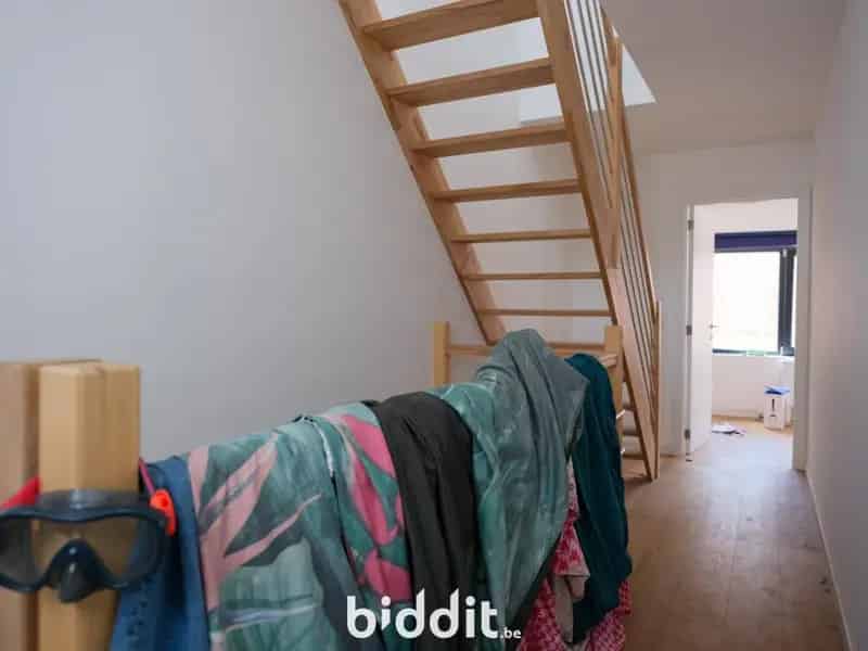 RECENT GERENOVEERDE INSTAPKLARE WONING