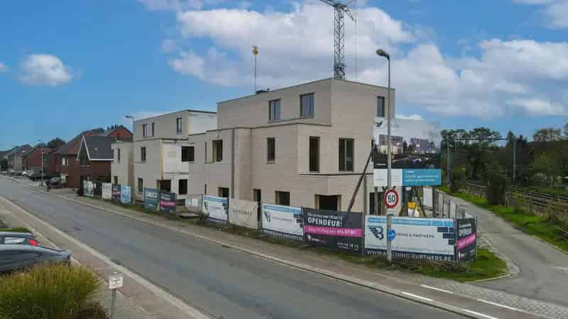 Gelijkvloers appartement met 3 slaapkamers en met een tuin!