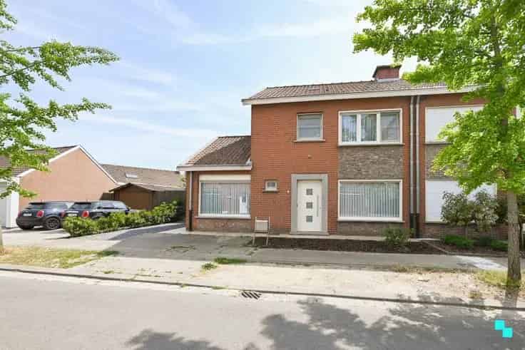 Huis Te Koop Emmelgem: 3 Slaapkamers, 140m², Rustige Ligging
