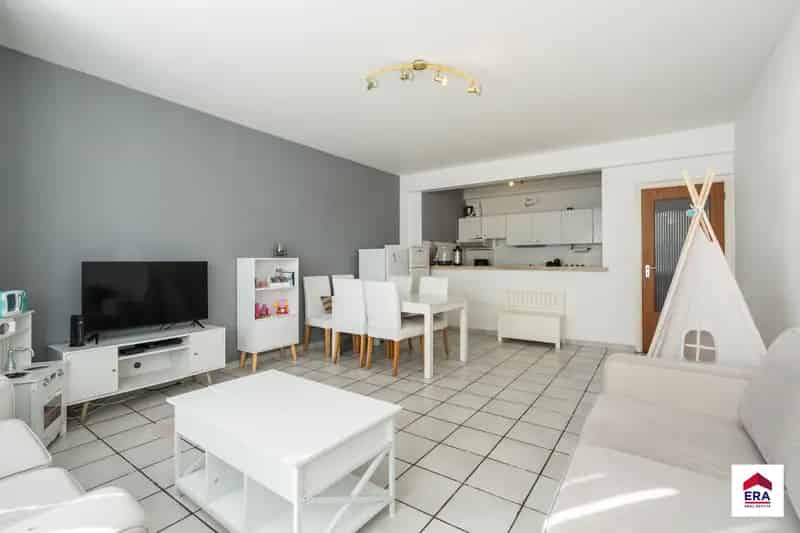 Appartement te huur Sint-Jans-Molenbeek 2 slaapkamers terras