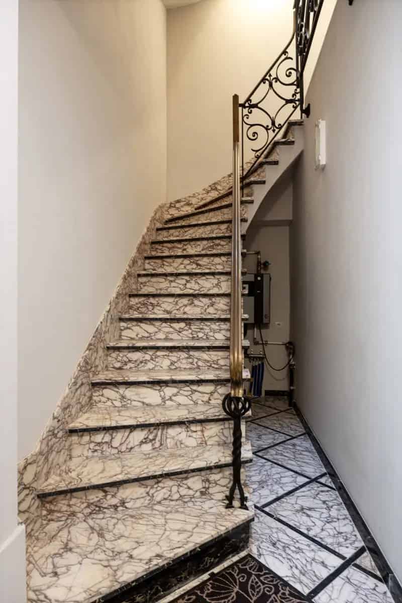 Vernieuwd appartement met terras in Herzele