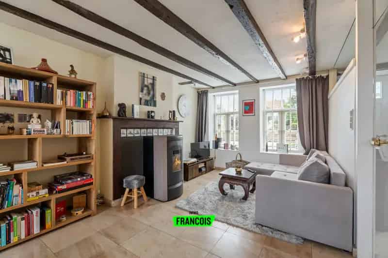Instapklare woning met zonovergoten tuin in centrum Lo