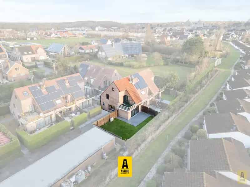 Huis te huur: Zonnige Vakantiewoning met Tuin en Garage