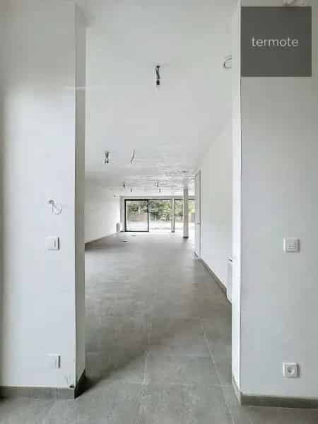 Nieuwbouw kantoorruimte te huur in Waregem