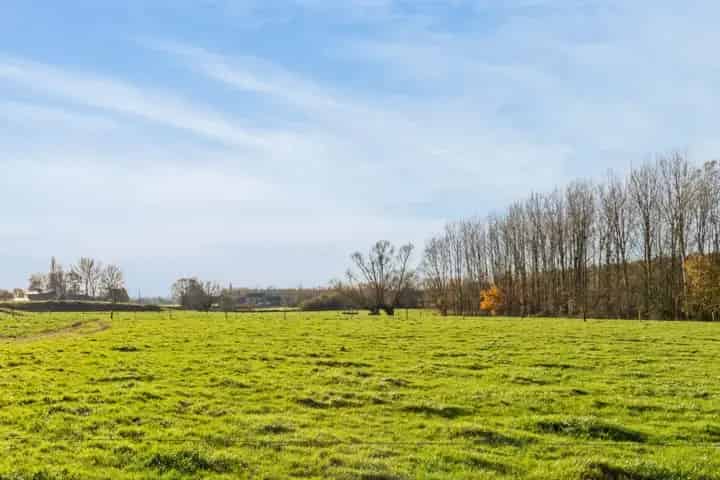 Bouwgrond te koop in Tiegem