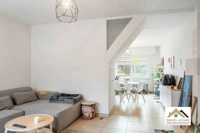 Instapklare woning te Beervelde!