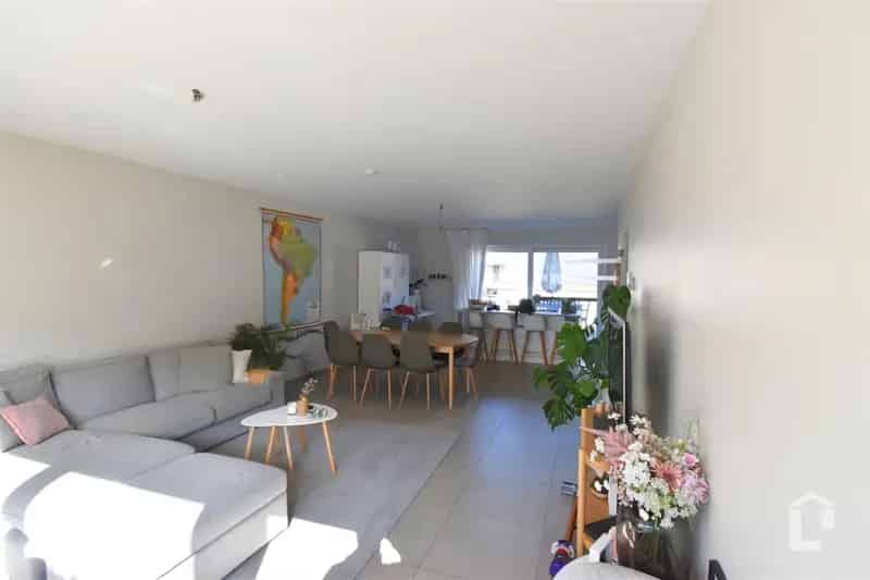 Energiezuinige (A-label) bel-etagewoning met terras en tuin