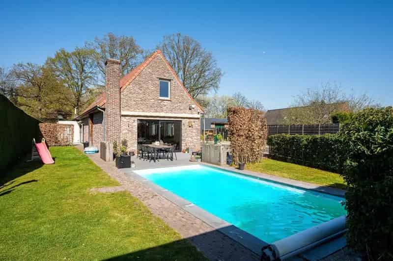 Villa te koop in Deinze