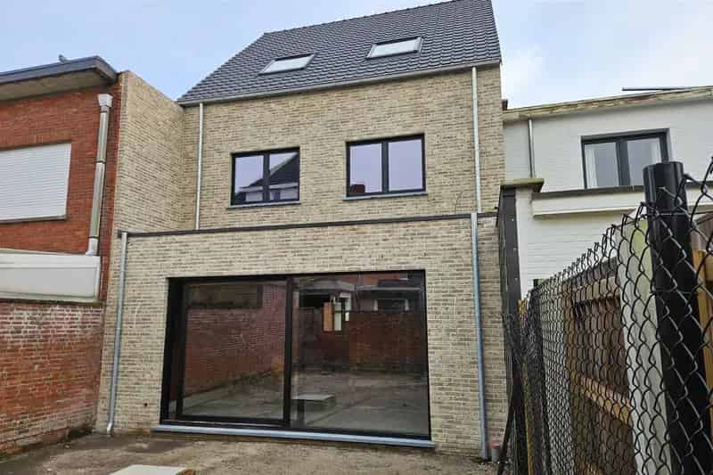 Energiezuinige nieuwbouwwoning met 4 slaapkamers en 2 badkamers