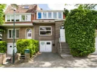 Huis te koop Ukkel renovatieproject 121m² tuin garage