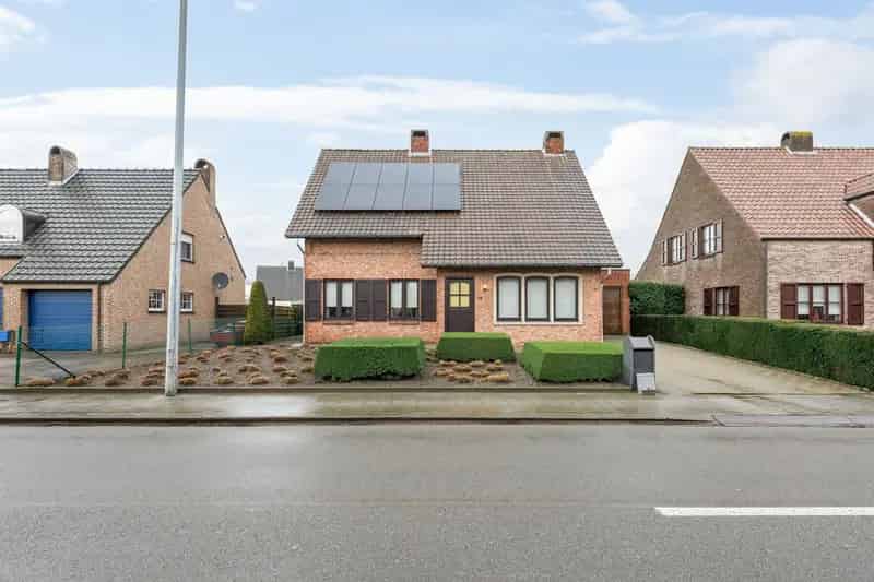 Instapklare woning met 4 slaapkamers en veranda op 627 m²