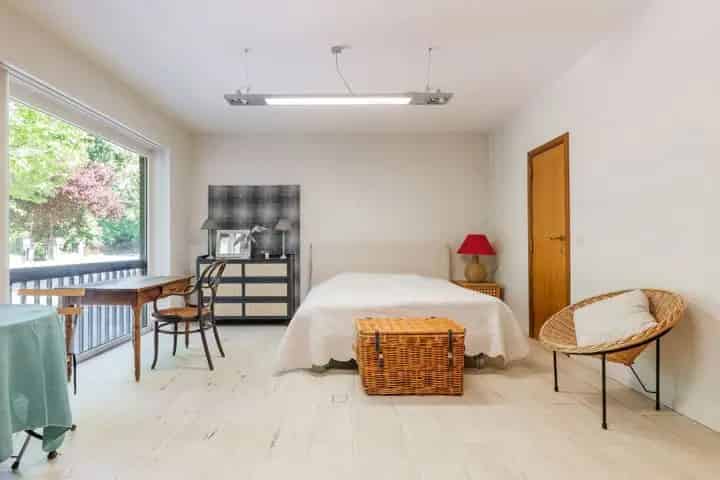 PAO - Rempart de la vierge bureau + studio