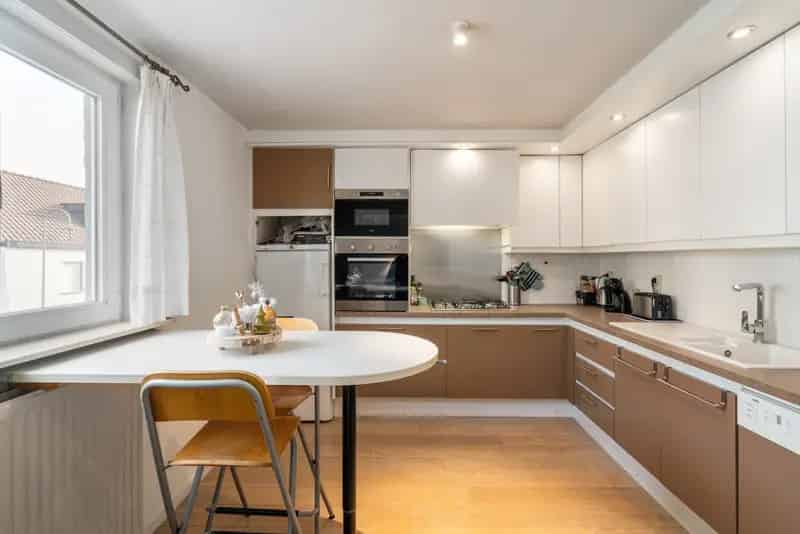 Multi-functioneel huis in het dorp van Knokke-Westkapelle