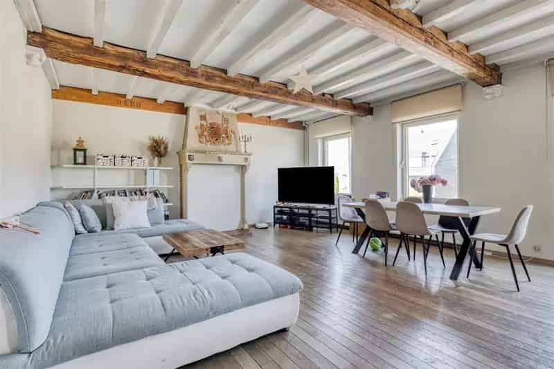 Duplex Appartement te Huur Leerne Gemeentehuis